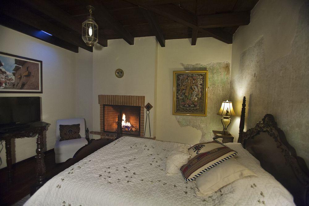 Hotel Sor Juana Antigua ภายนอก รูปภาพ