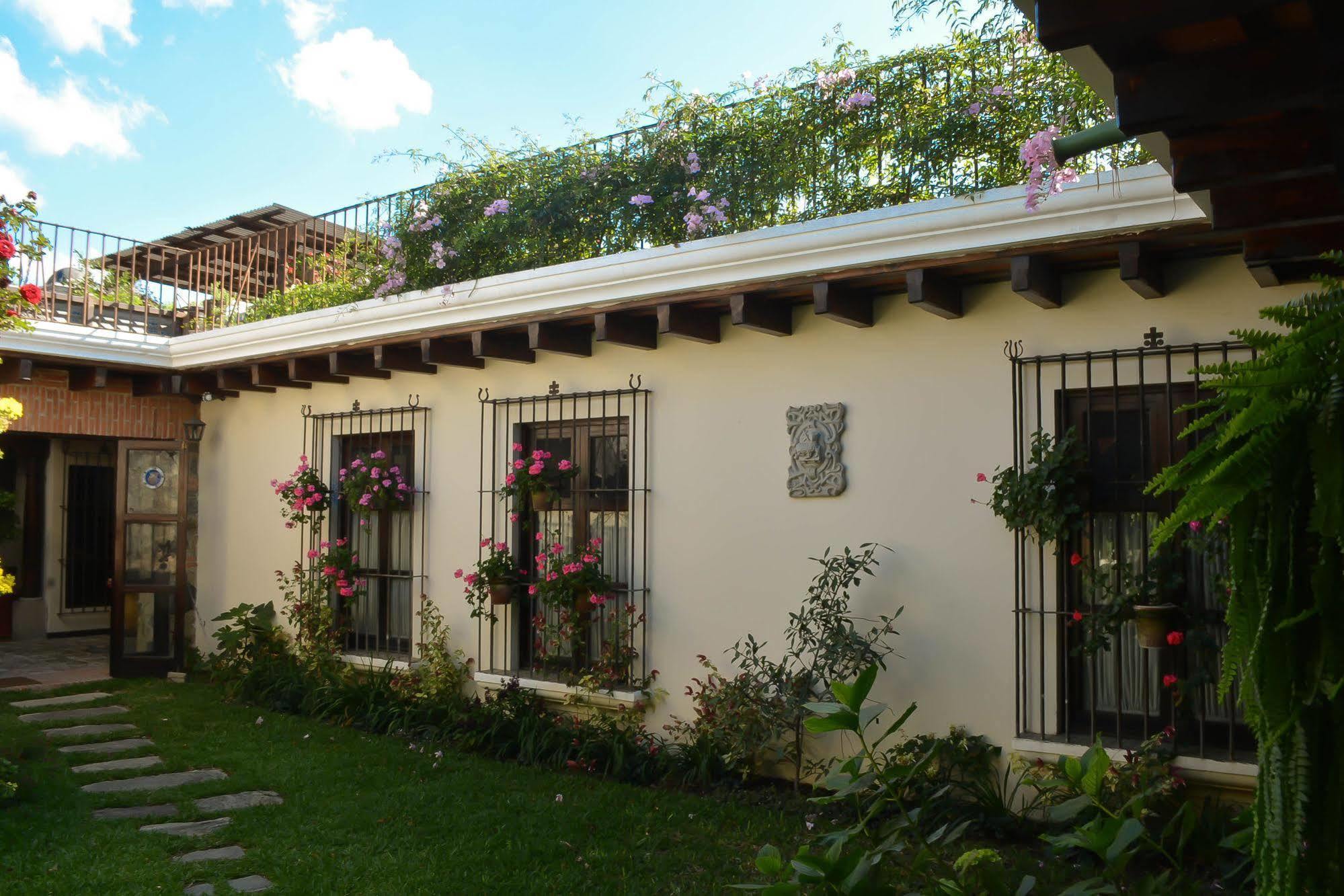 Hotel Sor Juana Antigua ภายนอก รูปภาพ