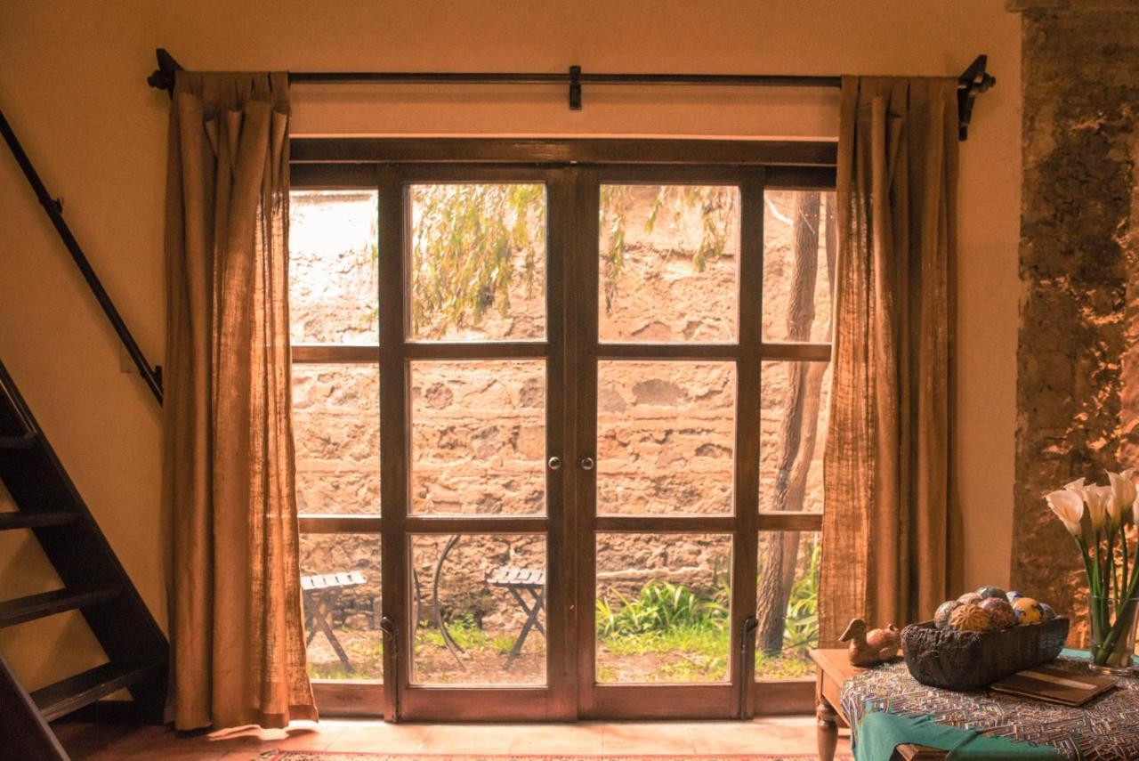 Hotel Sor Juana Antigua ภายนอก รูปภาพ