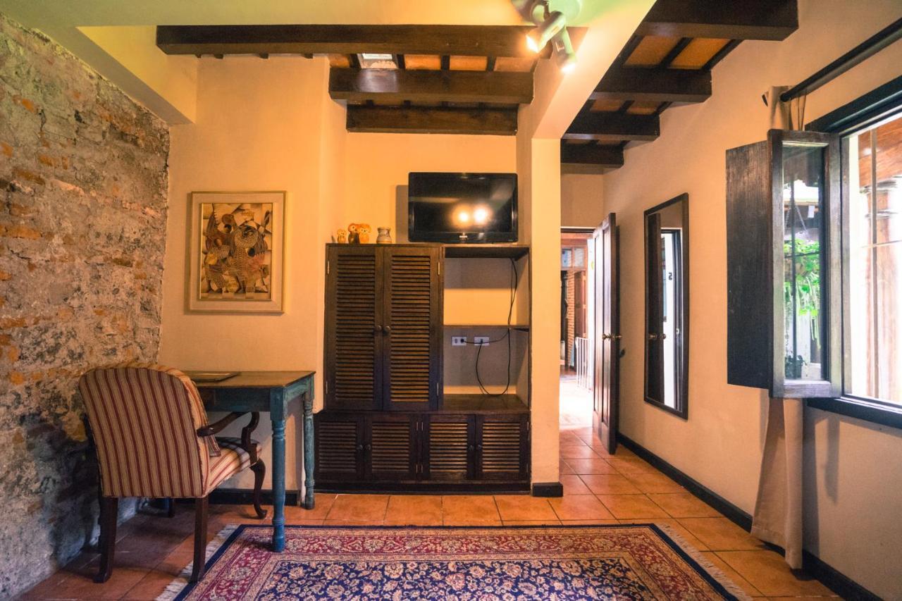 Hotel Sor Juana Antigua ภายนอก รูปภาพ